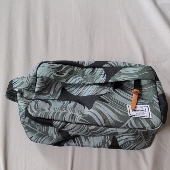 Herschel Supply Company Handbags - Herschel Chapter Travel Kit, rare print